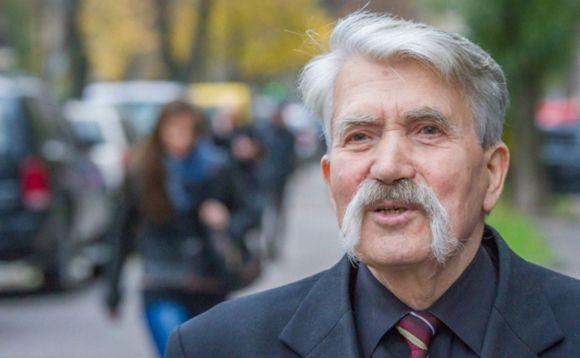 Левко Лук'яненко: 