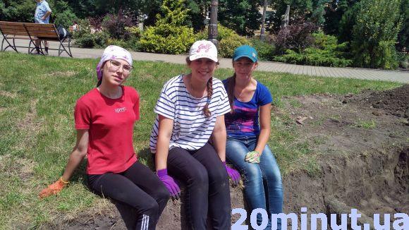 Новини Тернополя - фото з "Капелюх рятує від спеки". Чому  тернополяни носять головні убори "Капелюх рятує від спеки". Чому  тернополяни носять головні убори, фото №5 на сайті 20minut.ua