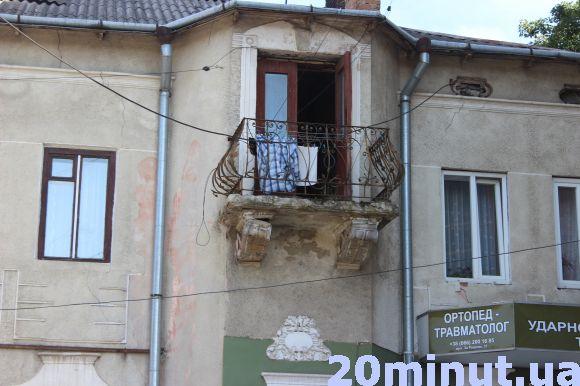 Обережно, аварійні балкони! Топ-10 місць в Тернополі, де не варто ходити ображеним, фото №10 на сайті 20minut.ua