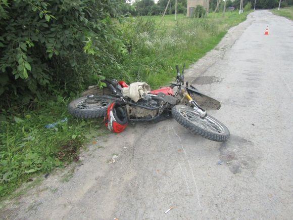 Новини Хмельницького - фото з На Дунаєвеччині бус в'їхав у мотоцикл. Двоє людей у лікарні На Дунаєвеччині бус в'їхав у мотоцикл. Двоє людей у лікарні, фото №1 на сайті vsim.ua