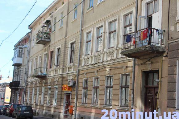 Обережно, аварійні балкони! Топ-10 місць в Тернополі, де не варто ходити ображеним, фото №9 на сайті 20minut.ua