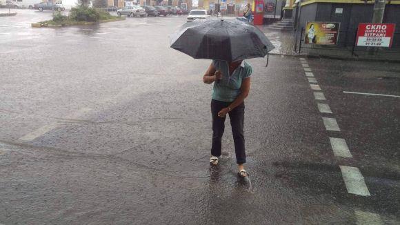 Новини Тернополя - фото з Фото дня: сильна злива затоплює дороги у Тернополі Фото дня: сильна злива затоплює дороги у Тернополі, фото №2 на сайті 20minut.ua