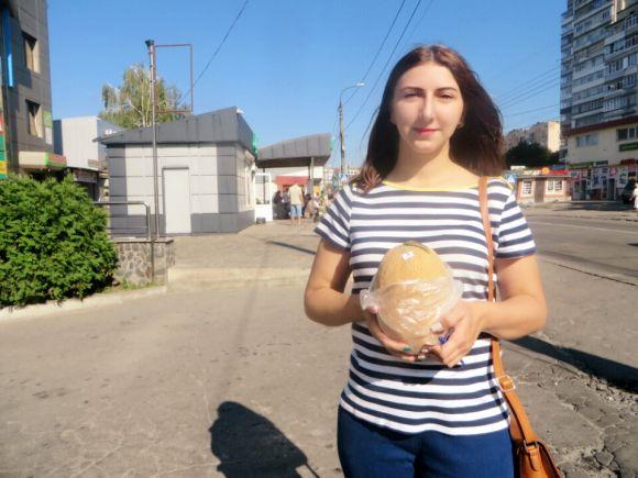 Новини Хмельницького - фото з Чи варто вже їсти диню? Журналісти vsim.ua перевірили її на нітрати Чи варто вже їсти диню? Журналісти vsim.ua перевірили її на нітрати, фото №1 на сайті vsim.ua