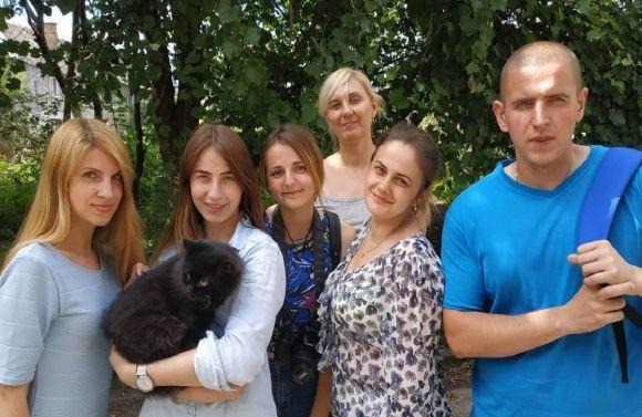 Новини Тернополя - фото з Фото з чорним котом у п'ятницю 13. Чи забобонні тернополяни? Фото з чорним котом у п'ятницю 13. Чи забобонні тернополяни?, фото №4 на сайті 20minut.ua