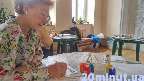 Новини Тернополя - фото з Щоб заспокоїти розум та відволіктися, програміст зайнявся медитативним малюванням Щоб заспокоїти розум та відволіктися, програміст зайнявся медитативним малюванням, фото №6 на сайті 20minut.ua