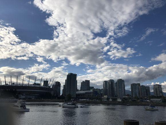 Новини Вінниці - фото з Богдана Плотиця: «Ванкувер – місто-солянка, бо складається з різних культур світу. Там чужим себе не відчуваєш» Ванкувер у всій красі