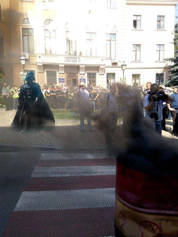 Новини Тернополя - фото з Ідея з пам'ятником Майстру Йоді у Тернополі викликала хвилю фотожаб у мережі Ідея з пам'ятником Майстру Йоді у Тернополі викликала хвилю фотожаб у мережі, фото №11 на сайті 20minut.ua