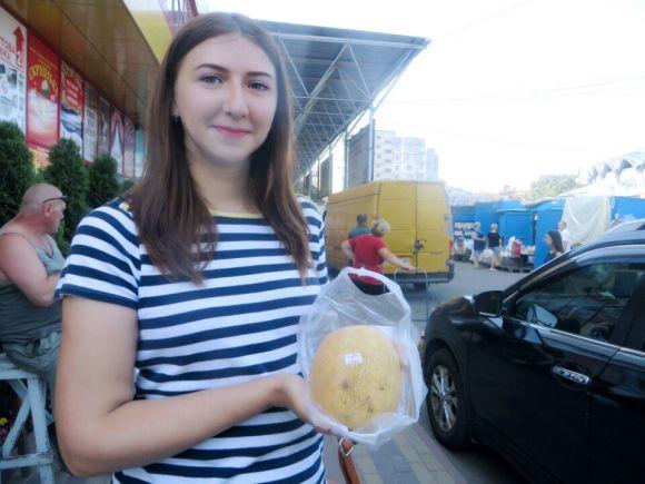 Новини Хмельницького - фото з Чи варто вже їсти диню? Журналісти vsim.ua перевірили її на нітрати Чи варто вже їсти диню? Журналісти vsim.ua перевірили її на нітрати, фото №3 на сайті vsim.ua