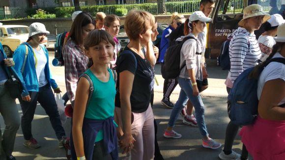 Новини Тернополя - фото з Більше тисячі прочан вирушили пішки з Тернополя до Зарваниці Більше тисячі прочан вирушили пішки з Тернополя до Зарваниці, фото №3 на сайті 20minut.ua