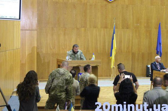 Новини Тернополя - фото з Учасники АТО добиваються відновлення пільгового проїзду на сесії облради Учасники АТО добиваються відновлення пільгового проїзду на сесії облради, фото №3 на сайті 20minut.ua