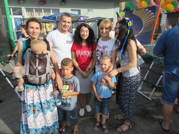 Центральна площа у неділю зібрала мешканців на забаву, фото №9 на сайті 20minut.ua