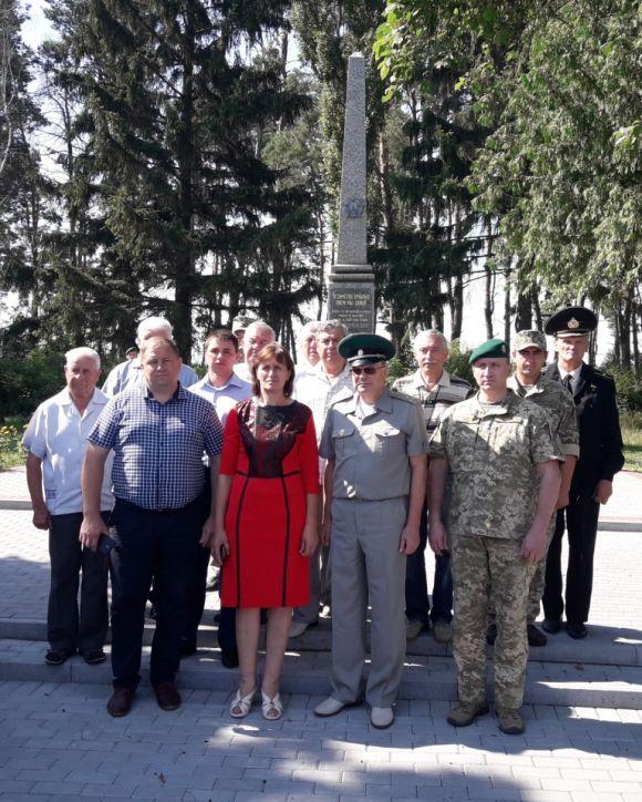 У Попільнянському районі вшанували пам'ять прикордонників ІІ Світової війни, фото №1 на сайті 20minut.ua