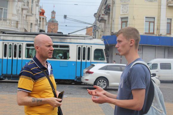 Новини Вінниці - фото з Чому нащадок вікінгів плакав у Хмільнику? Норвежця номінують на конкурс «Людина року Вінниччини» Чому нащадок вікінгів плакав у Хмільнику? Норвежця номінують на конкурс «Людина року Вінниччини», фото №15 на сайті 20minut.ua