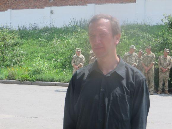 Новини Хмельницького - фото з "Він пройшов все до кінця": у Хмельницькому попрощалися із загиблим на Сході Іваном Мельником "Він пройшов все до кінця": у Хмельницькому попрощалися із загиблим на Сході Іваном Мельником, фото №3 на сайті vsim.ua