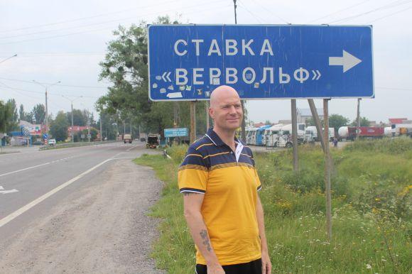 Новини Вінниці - фото з Чому нащадок вікінгів плакав у Хмільнику? Норвежця номінують на конкурс «Людина року Вінниччини» Чому нащадок вікінгів плакав у Хмільнику? Норвежця номінують на конкурс «Людина року Вінниччини», фото №6 на сайті 20minut.ua