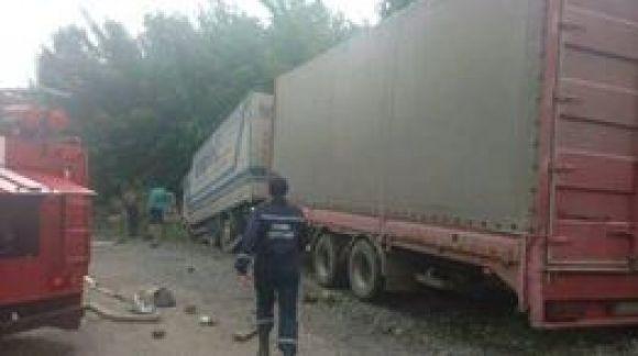 Новини Хмельницького - фото з Смертельна ДТП біля Хмельницького: загинули троє людей Смертельна ДТП біля Хмельницького: загинули троє людей, фото №2 на сайті vsim.ua