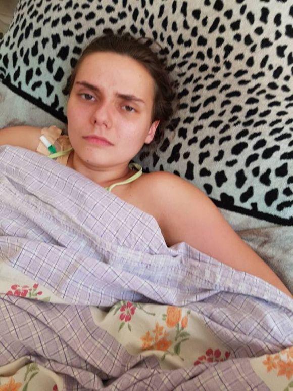 19-річна Настя у реанімації: Давайте допоможемо врятувати дівчину, фото №1 на сайті 20minut.ua