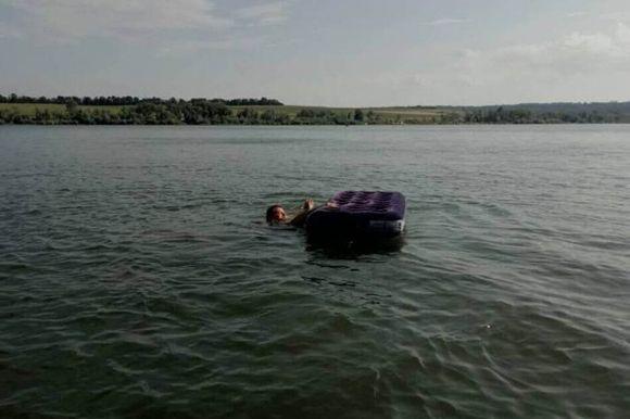 На Кам’янеччині за вихідні з річки врятували двох чоловіків, фото №1 на сайті 20minut.ua