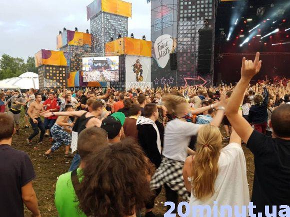 Новини Тернополя - фото з Фестивальники тепер у кліпі “Карни” Фестивальники тепер у кліпі “Карни”, фото №1 на сайті 20minut.ua