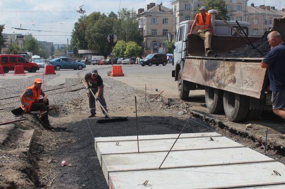 Новини Вінниці - фото з Оновлення Замостянської: спочатку колії, а потім усе інше Оновлення Замостянської: спочатку колії, а потім усе інше, фото №3 на сайті 20minut.ua
