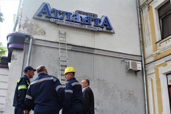 Новини Вінниці - фото з Реклама «вирви-око» зникне з Соборної до Дня міста Реклама «вирви-око» зникне з Соборної до Дня міста, фото №1 на сайті 20minut.ua