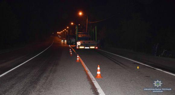 Новини Вінниці - фото з Смертельна ДТП: зіткнулися Opel Kadett та вантажівка. Водія вирізали рятувальники Смертельна ДТП: зіткнулися Opel Kadett та вантажівка. Водія вирізали рятувальники, фото №3 на сайті 20minut.ua