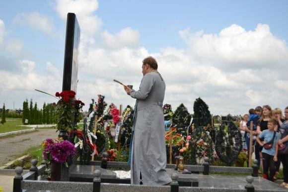 У Кам’янці відбулося освячення пам’ятника Герою Ростиславу Доброшинському, фото №1 на сайті 20minut.ua