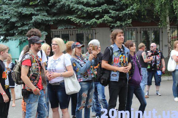 Капсулу для встановлення пам’ятника фанатам  АС/DC заклали у Тернополі, фото №1 на сайті 20minut.ua