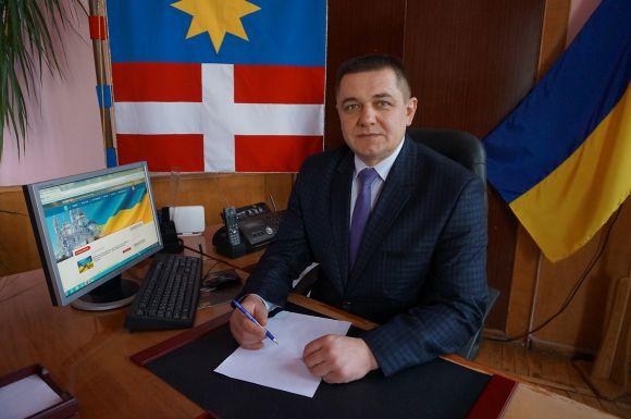 Новини Тернополя - фото з В аварію у Кременці потрапив міський голова Почаєва Василь Бойко В аварію у Кременці потрапив міський голова Почаєва Василь Бойко, фото №3 на сайті 20minut.ua