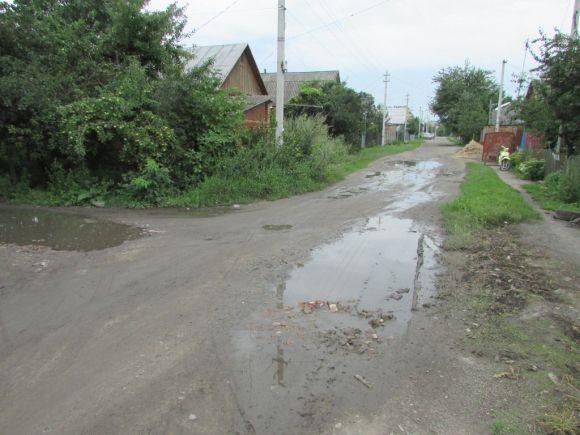 Благоустрій на вулиці Грушевського ігнорує влада, фото №1 на сайті 20minut.ua