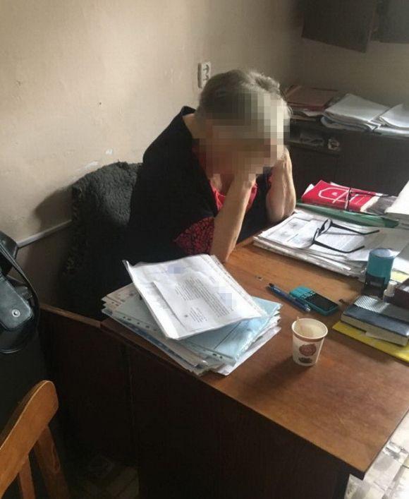 Новини Вінниці - фото з СБУ затримала суддю, який за 20 000 гривень обіцяв закрити справу СБУ затримала суддю, який за 20 000 гривень обіцяв закрити справу, фото №2 на сайті 20minut.ua