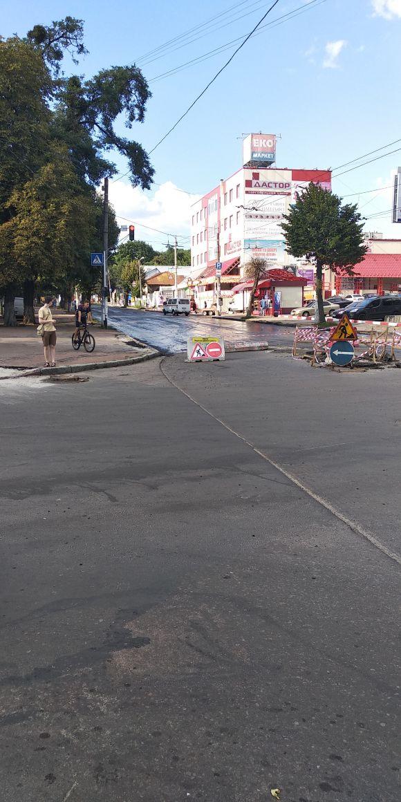 На вулиці Перемоги продовжується капітальний ремонт. Фоторепортаж, фото №3 на сайті 20minut.ua