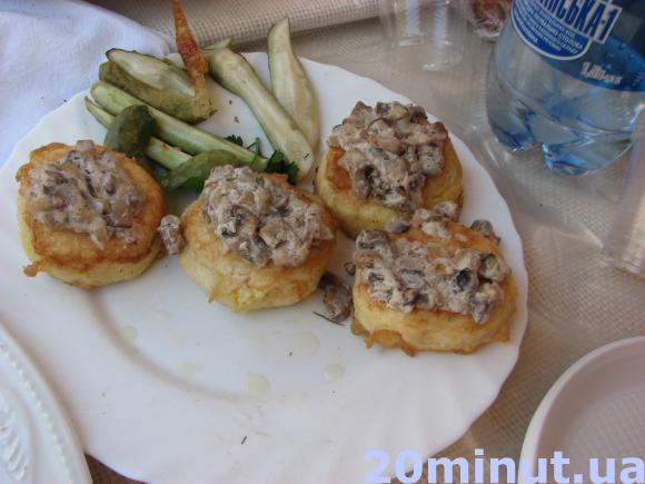 Новини Тернополя - фото з Як приготувати дзядки та лежні, розповіли на лемківській ватрі Як приготувати дзядки та лежні, розповіли на лемківській ватрі, фото №3 на сайті 20minut.ua