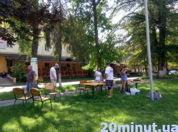 Новини Кам'янця-Подільського - фото з Із пінним шоу та іграми: у Кам’янці відбулося свято сімейного відпочинку (ФОТО) Із пінним шоу та іграми: у Кам’янці відбулося свято сімейного відпочинку (ФОТО), фото №2 на сайті 20minut.ua