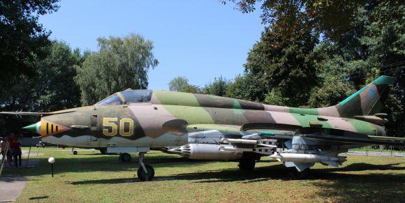 «А звьозди де?» Як у Вінниці декомунізували радянський літак, фото №10 на сайті 20minut.ua
