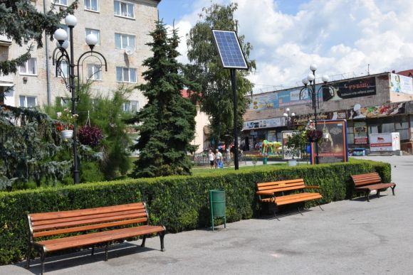 Новини Тернополя - фото з Зарядити гаджети тепер можна на лавках  у Чорткові та Теребовлі Зарядити гаджети тепер можна на лавках  у Чорткові та Теребовлі, фото №1 на сайті 20minut.ua