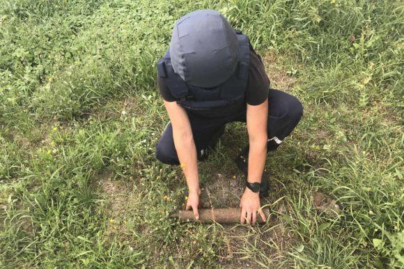 Новини Хмельницького - фото з На території прикордонної академії будівельники випадково викопали артилерійські снаряди На території прикордонної академії будівельники випадково викопали артилерійські снаряди, фото №1 на сайті vsim.ua