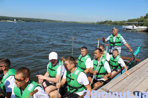 "Козаки", "Гайдамаки", "Отамани", "Гетьмани" змагалися на “драконах” у Тернополі, фото №5 на сайті 20minut.ua