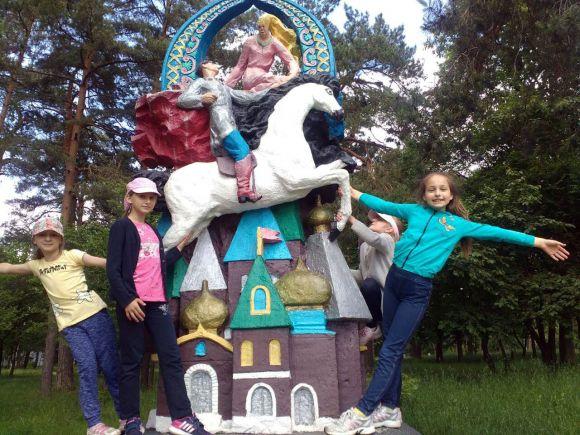 Сім’я з Луганська, яка виховує 10 дітей, обрала Житомирську область за другу домівку, фото №1 на сайті 20minut.ua
