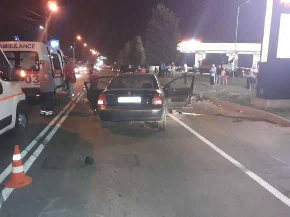 Новини Хмельницького - фото з Нічна ДТП у Хмельницькому: п'яний на Volkswagen виїхав на зустрічку та протаранив одразу два автомобілі Нічна ДТП у Хмельницькому: п'яний на Volkswagen виїхав на зустрічку та протаранив одразу два автомобілі, фото №2 на сайті vsim.ua