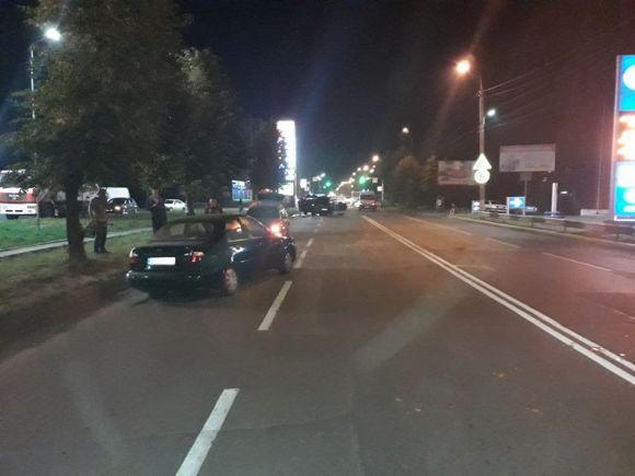 Новини Хмельницького - фото з Нічна ДТП у Хмельницькому: п'яний на Volkswagen виїхав на зустрічку та протаранив одразу два автомобілі Нічна ДТП у Хмельницькому: п'яний на Volkswagen виїхав на зустрічку та протаранив одразу два автомобілі, фото №4 на сайті vsim.ua