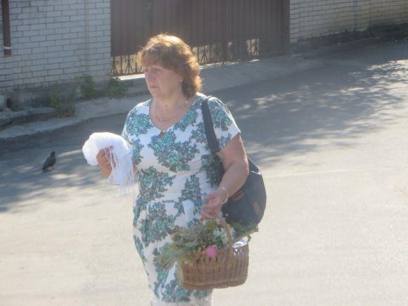 У свято Маковея хмельничани несуть до церкви польові квіти та колоски, фото №10 на сайті vsim.ua