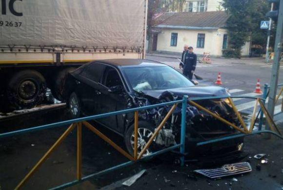 Новини Хмельницького - фото з Нічне переслідування іноземця і потрійна аварія з п'яним водієм: хроніка ДТП у Хмельницькому Нічне переслідування іноземця і потрійна аварія з п'яним водієм: хроніка ДТП у Хмельницькому, фото №1 на сайті vsim.ua