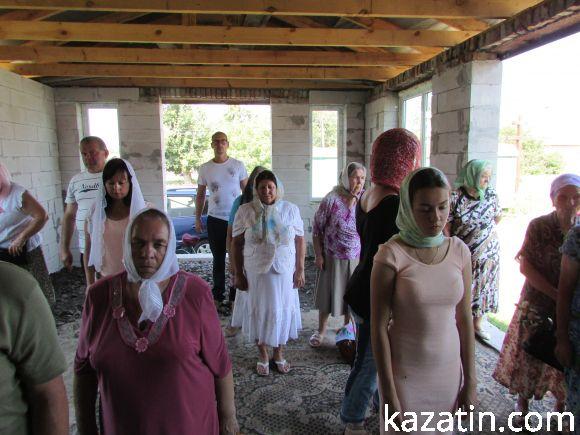 Святили квіти, мак, мед і воду у Козятинському храмі Серафима Саровського, фото №5 на сайті 20minut.ua