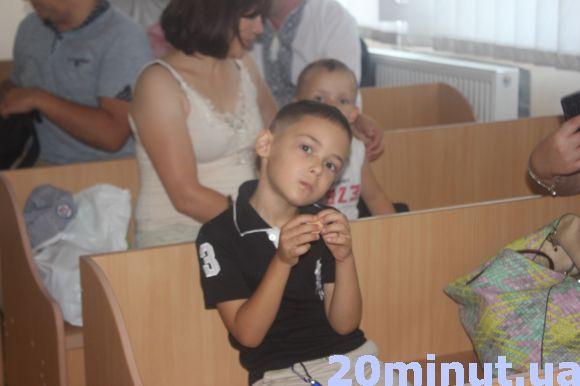 Новини Тернополя - фото з Чи призупинять у Тернополі дію скандального наказу управління освіти, стане відомо 20 серпня Чи призупинять у Тернополі дію скандального наказу управління освіти, стане відомо 20 серпня, фото №1 на сайті 20minut.ua