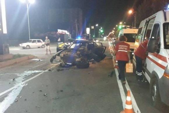 Новини Хмельницького - фото з Нічне переслідування іноземця і потрійна аварія з п'яним водієм: хроніка ДТП у Хмельницькому Нічне переслідування іноземця і потрійна аварія з п'яним водієм: хроніка ДТП у Хмельницькому, фото №3 на сайті vsim.ua