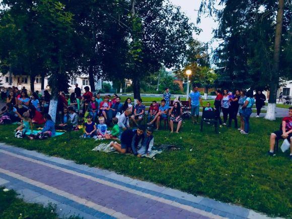 Новини Тернополя - фото з У Теребовлі книги популяризують за допомогою кіно просто неба У Теребовлі книги популяризують за допомогою кіно просто неба, фото №2 на сайті 20minut.ua