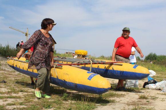 Новини Вінниці - фото з Не словом, а ділом: влаштували акцію і очистили Південний Буг на 114 мішків сміття Не словом, а ділом: влаштували акцію і очистили Південний Буг на 114 мішків сміття, фото №8 на сайті 20minut.ua
