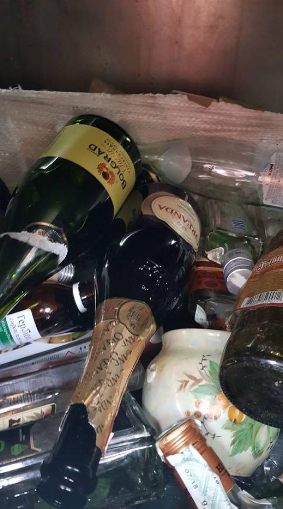 У Хмельницькому встановили спеціальні баки для збору скла: як вони виглядають, фото №3 на сайті vsim.ua