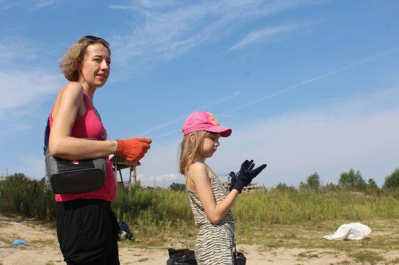 Новини Вінниці - фото з Не словом, а ділом: влаштували акцію і очистили Південний Буг на 114 мішків сміття Не словом, а ділом: влаштували акцію і очистили Південний Буг на 114 мішків сміття, фото №15 на сайті 20minut.ua
